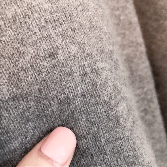 VELVET by GRAHAM & SPENCER Cashmere Poncho - GREY - Picture 6 of 8